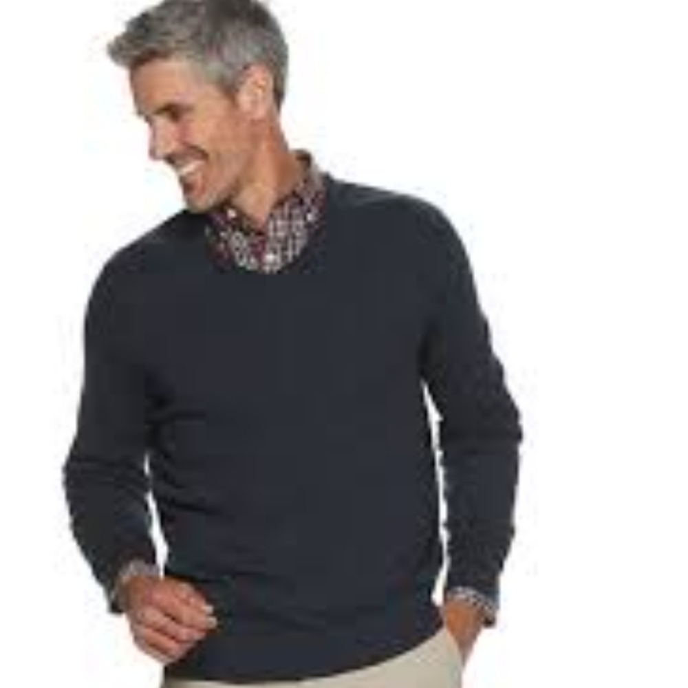 Croft & Barrow The Easy Care V Neck Sweater In Classic Navy Size Small NEW